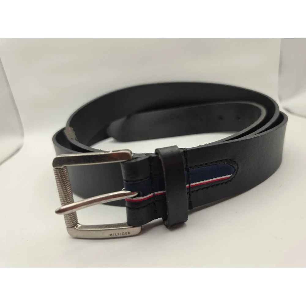Tommy Hilfiger Mens Black Leather Belt Flag Ribbon Detail Silver Buckle 64 inch